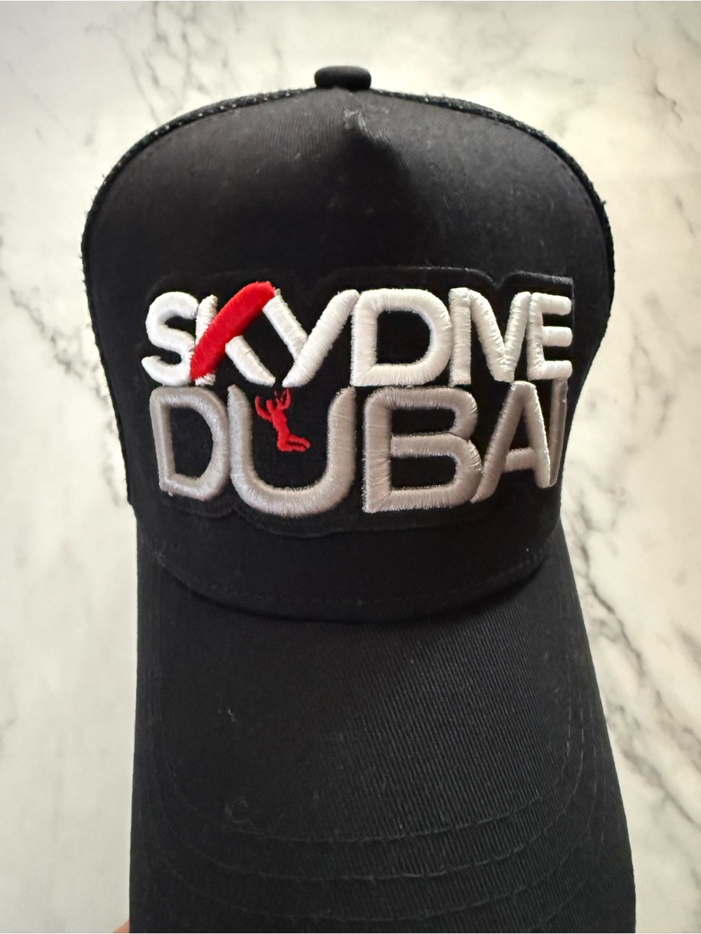 Skydive Dubai Trucker Hat Black Mesh Back Snapback Adjustable – NWOT